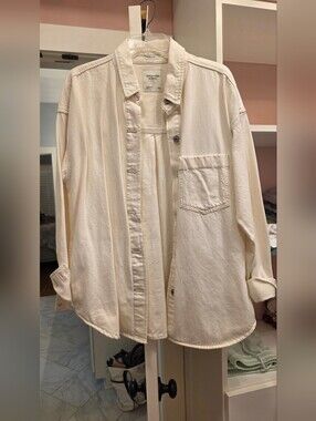 Abercrombie  Cream Button-Up Shacket